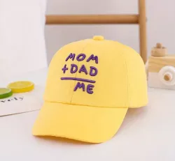 Kisfiú sültöss sapka  
