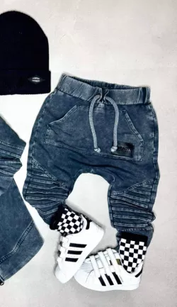 Dzserzej fiú nadrág DESPACITO