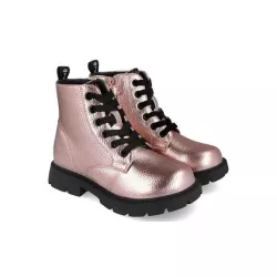 Kislány vízáló bokacsizma