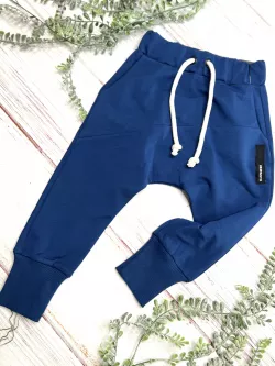 Dzserzej fiú nadrág