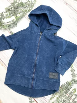 Melegíttö fiú felsö