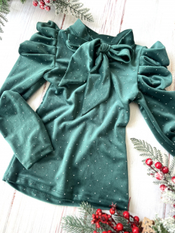 Hosszúújjú masnis kislány felsö